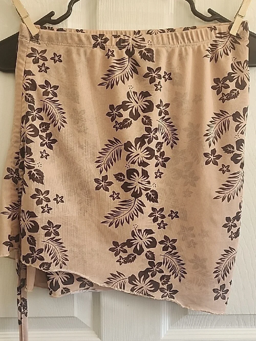 SHEIN Pink Floral Wrap Mini Skirt with Dark Print